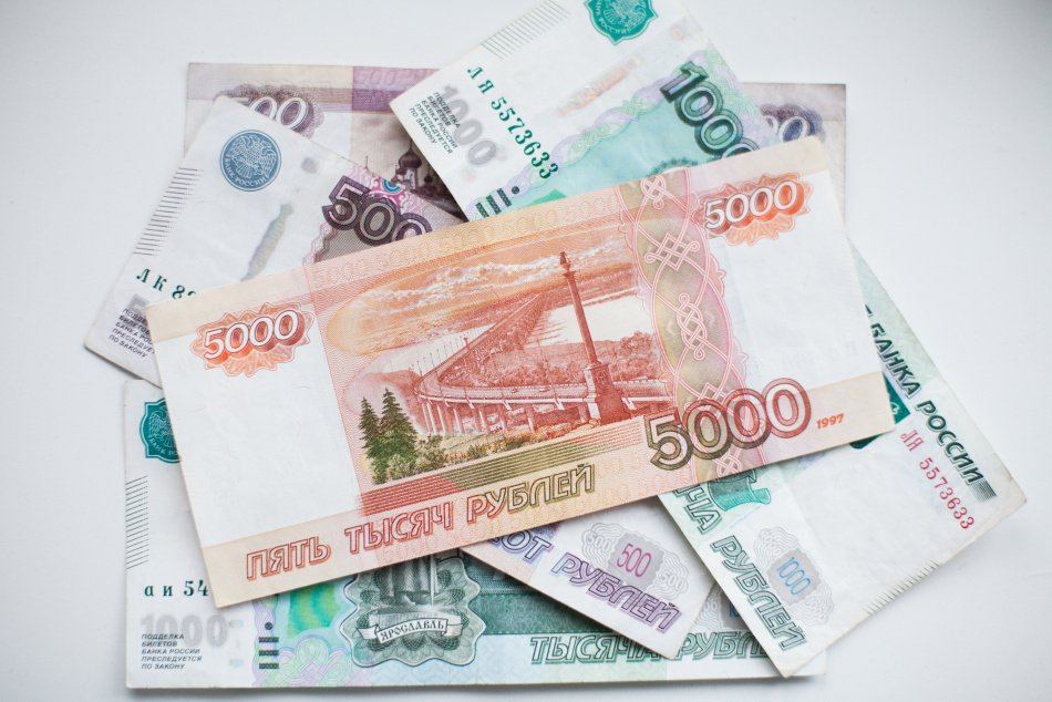 Срок оплаты коммунальных услуг в России сдвинут на 15 число месяца